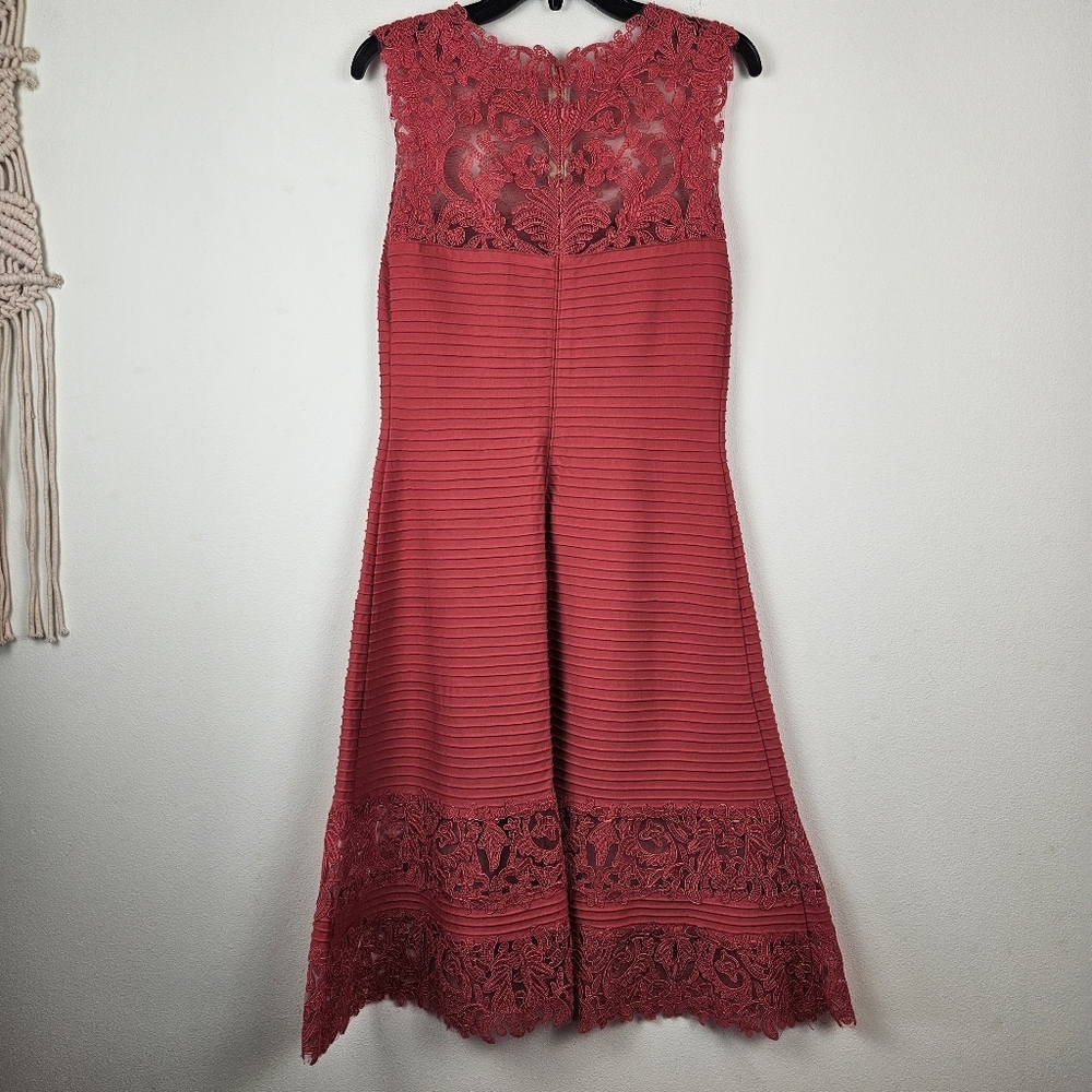 Tadashi Shoji Corded Embroidery on Tulle Pintuck Boatneck Dress M - Picture 6 of 9